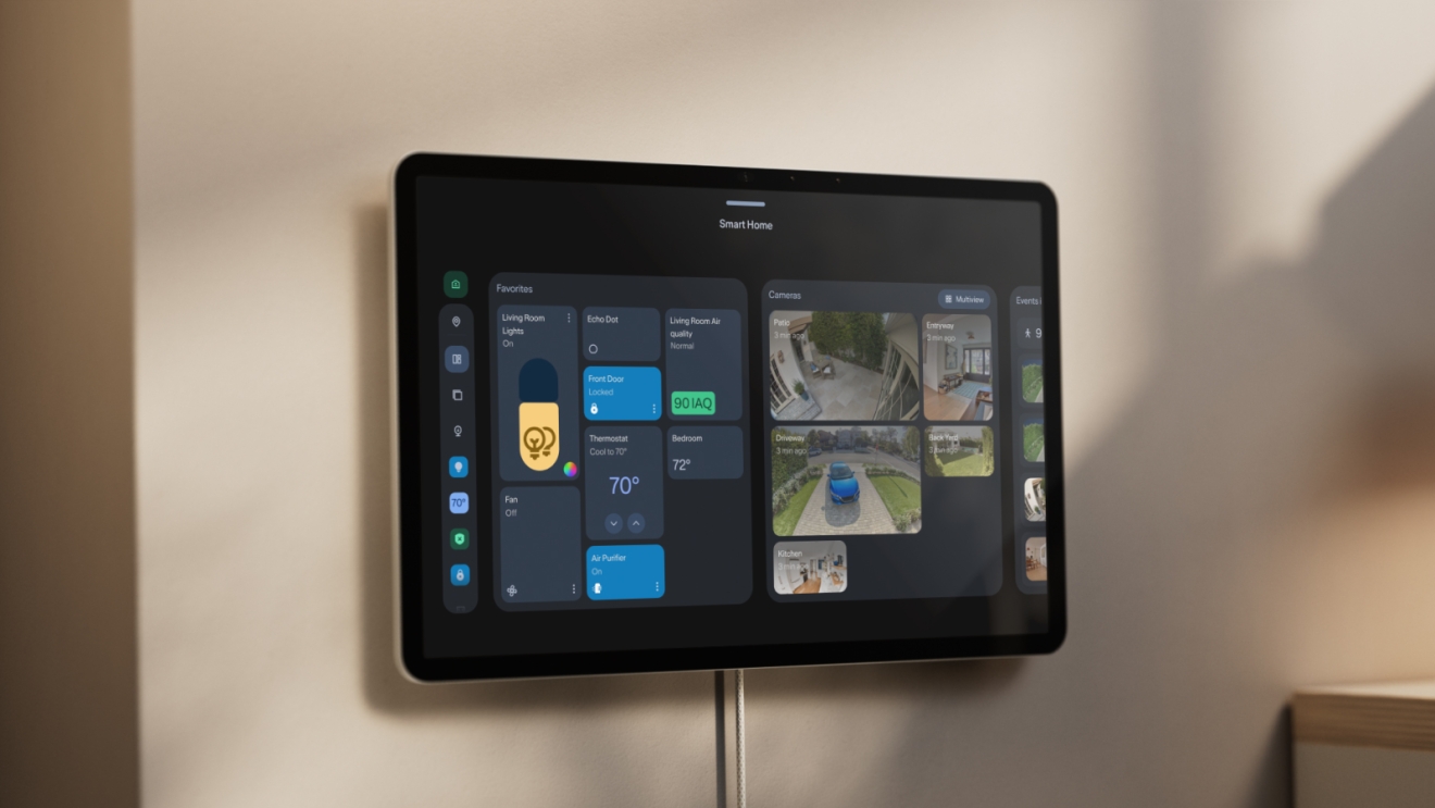 Nástěnný hub Echo Show 16 zobrazuje aplikaci Smart Home s ovládáním světel, teploty a kamer.